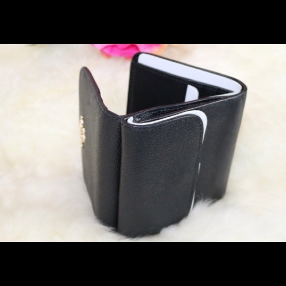 ♦️SOLD♦️NEW AUTHENTIC COACH Wallet. - Picture 4 of 6